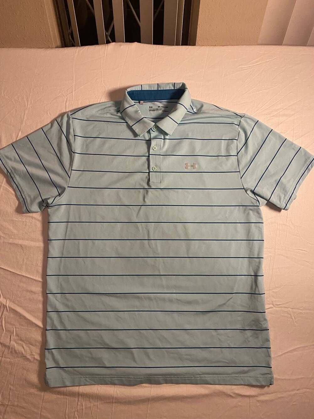 Under Armour HeatGear Men's Loose Fit Striped Performance Golf Polo Shirt. (1006